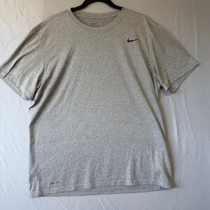 Nike Dri Fit Mens Tee Size XL Grey Gym Running Workout Athletic Sports Stretch
